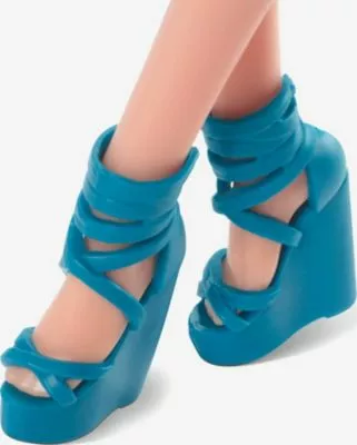 Barbie Signature Barbie Looks 13 - Red Hair, Red Skirt 7 Barbie Signature Barbie Looks 13 - Red Hair, Red Skirt – Bild 5