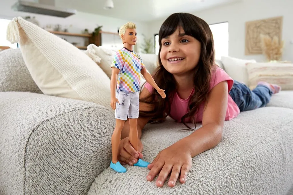 Barbie Ken Fashionistas Puppe Im Oversized Sweater 13 Barbie Ken Fashionistas Puppe Im Oversized Sweater – Bild 11