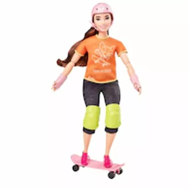 Barbie(r) Skateboarder Doll 3 Barbie(r) Skateboarder Doll